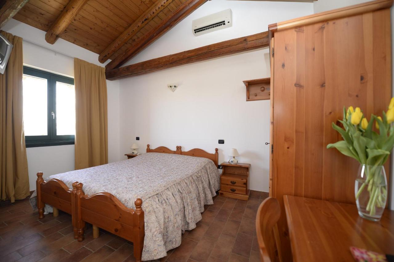Agriturismo Le Oche Selvatiche Lauzacco Exterior photo