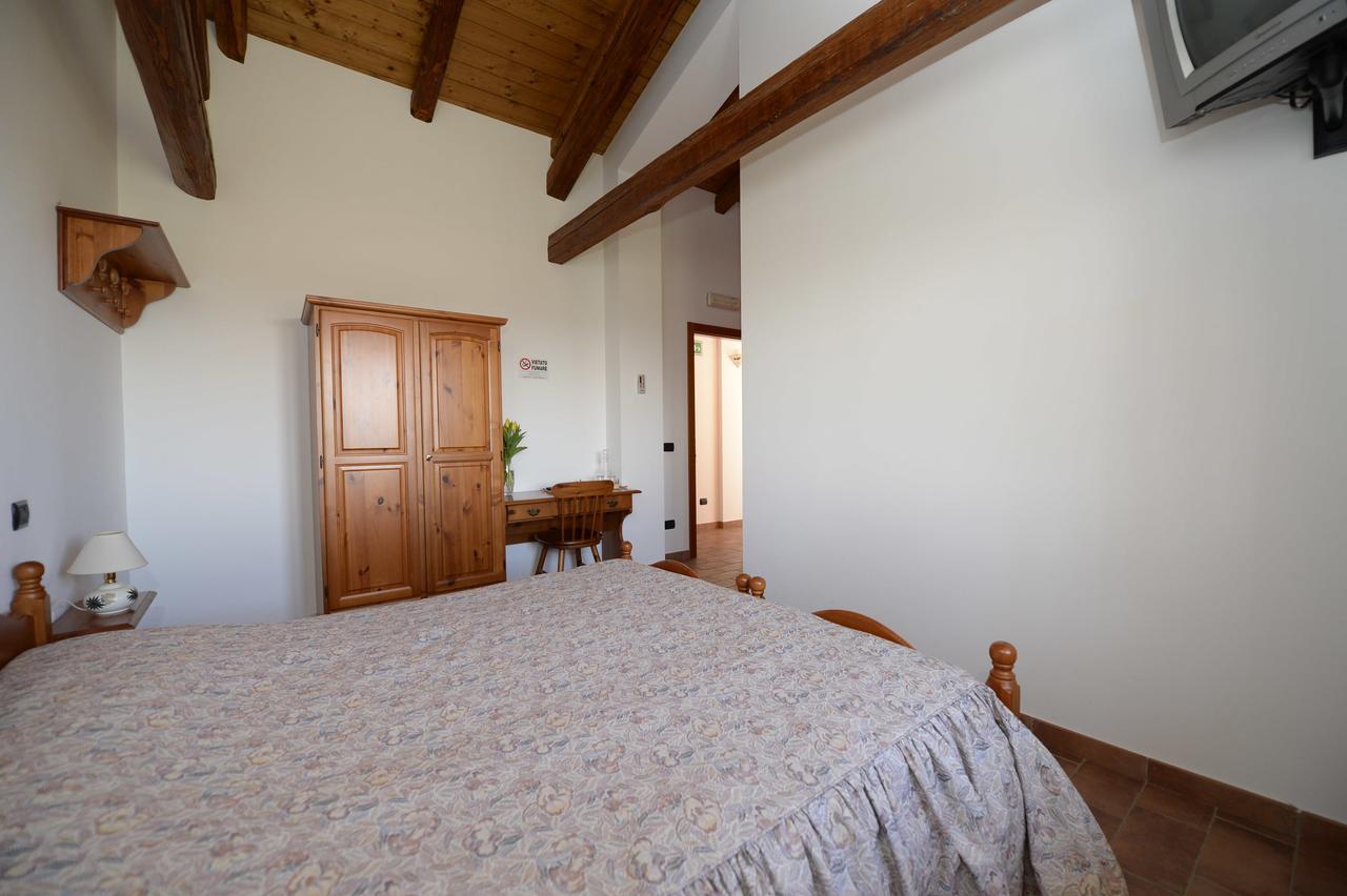 Agriturismo Le Oche Selvatiche Lauzacco Exterior photo