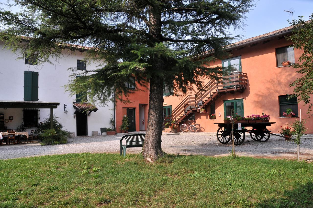 Agriturismo Le Oche Selvatiche Lauzacco Exterior photo